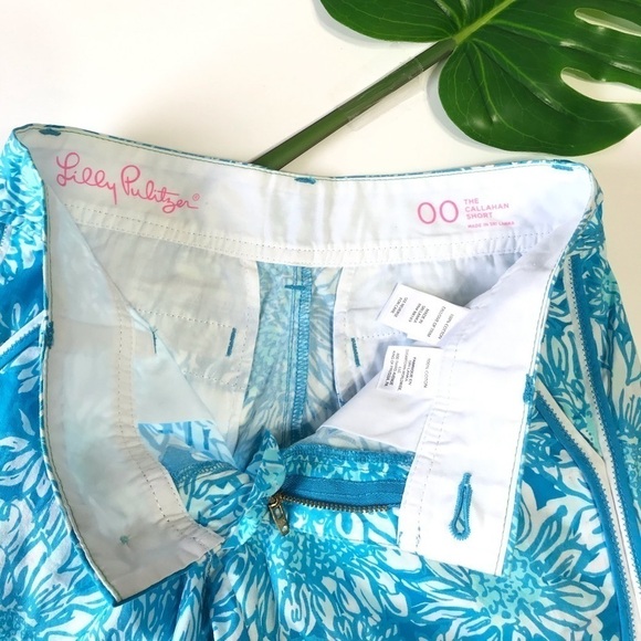 Lilly Pulitzer The Callahan Short Floral Print B24 - Picture 3 of 5